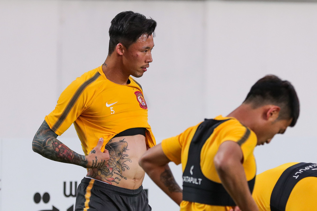 kaiyun平台登录关于塞维利亚训练开放日；冲刺阶段造点机会引欢呼；中超在即；球队文化再被提及的信息