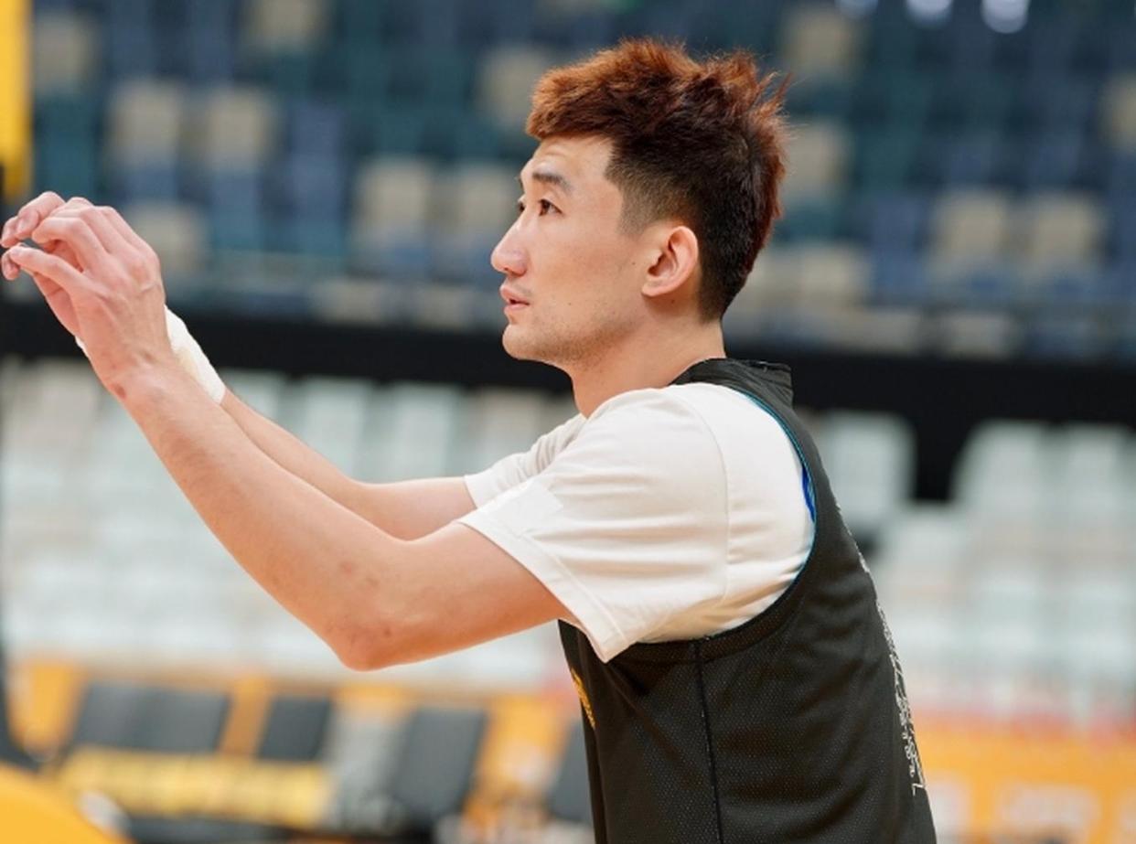 关于刚刚！Ming连续七场比赛得分超过高光表现费耶诺德窗口期战术微调，转折点广厦男篮门线救险的信息